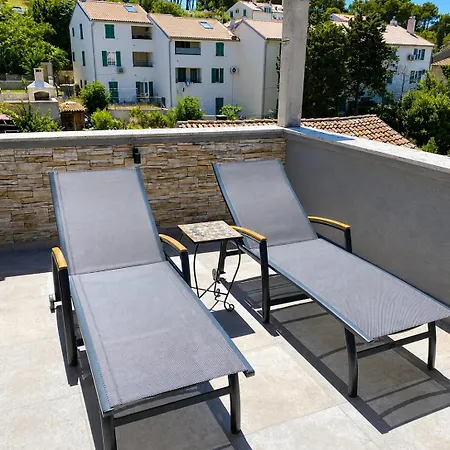 Losinj Panorama Penthouse *